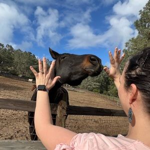 Meet your Posher, Angie